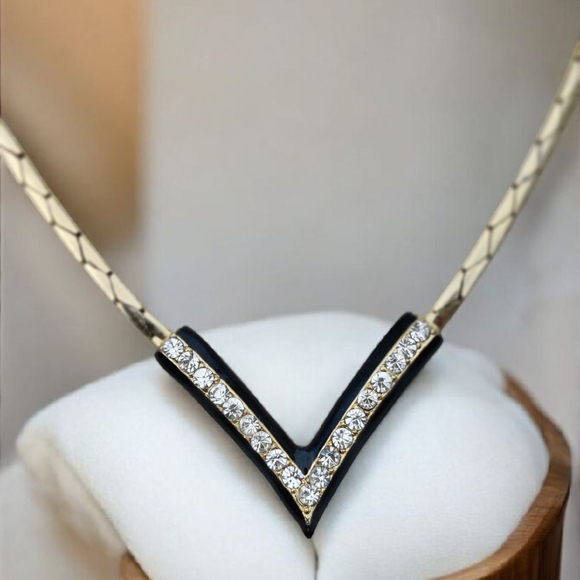Vintage Jewelry - Vintage Enameled Crystal Chevron Necklace